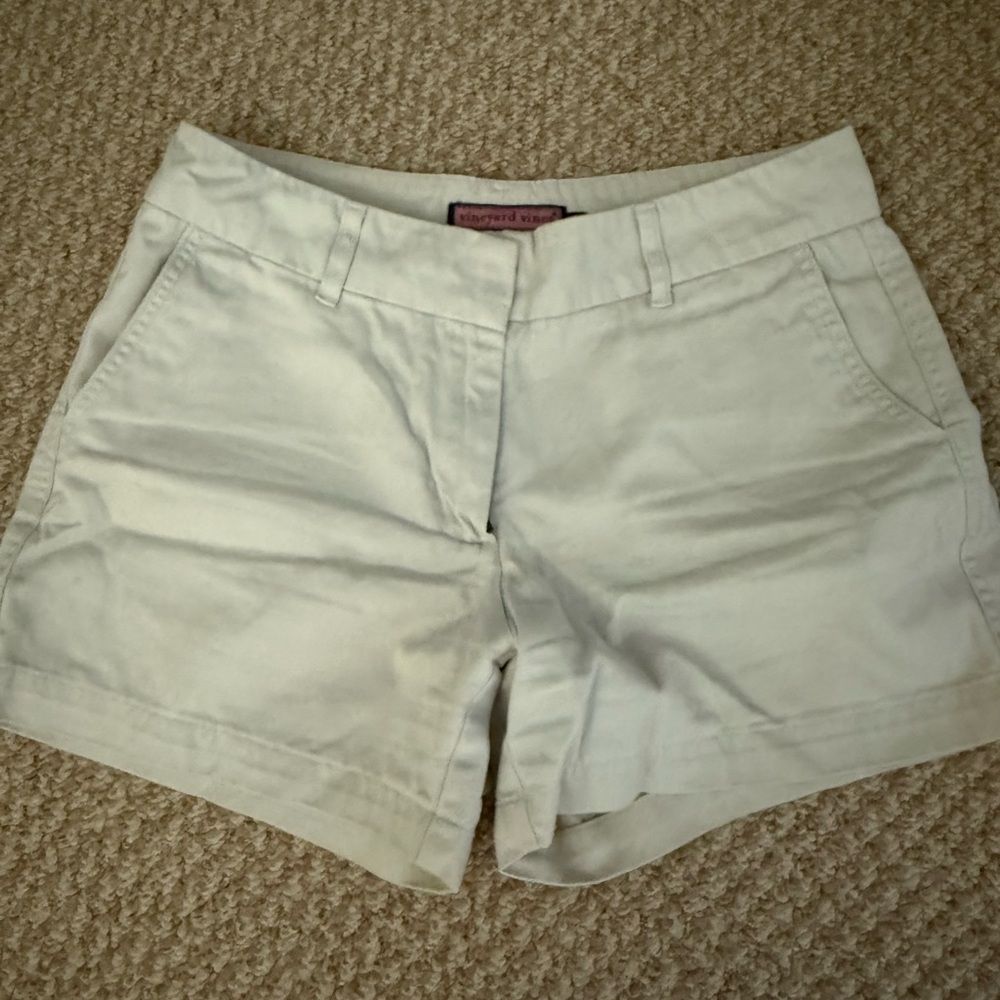 Vineyard Vines Women's Light Tan Shorts